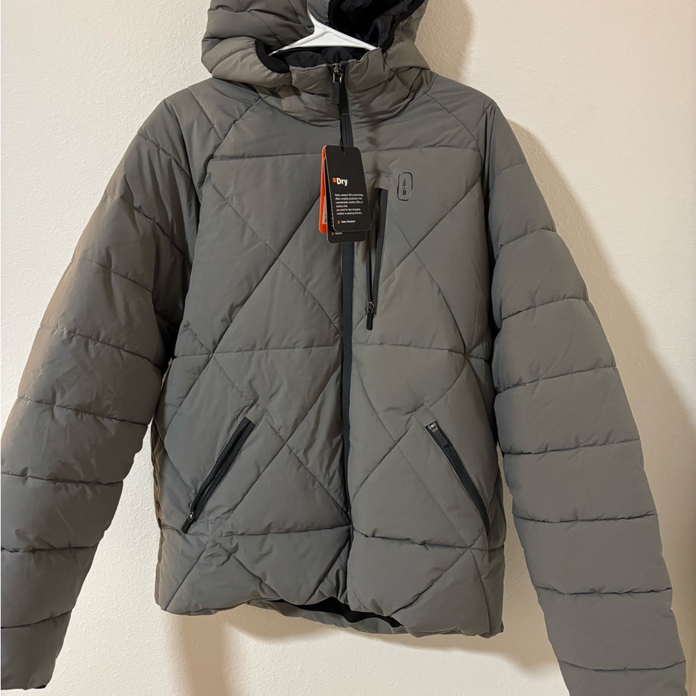 Bass Outdoor Men's Hooded Glacier Hiking Puffer Jacket Size Medium Gray, NWT